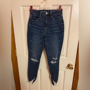 American Eagle dream jeans, size 2, barely worn. No stains. High-waisted.